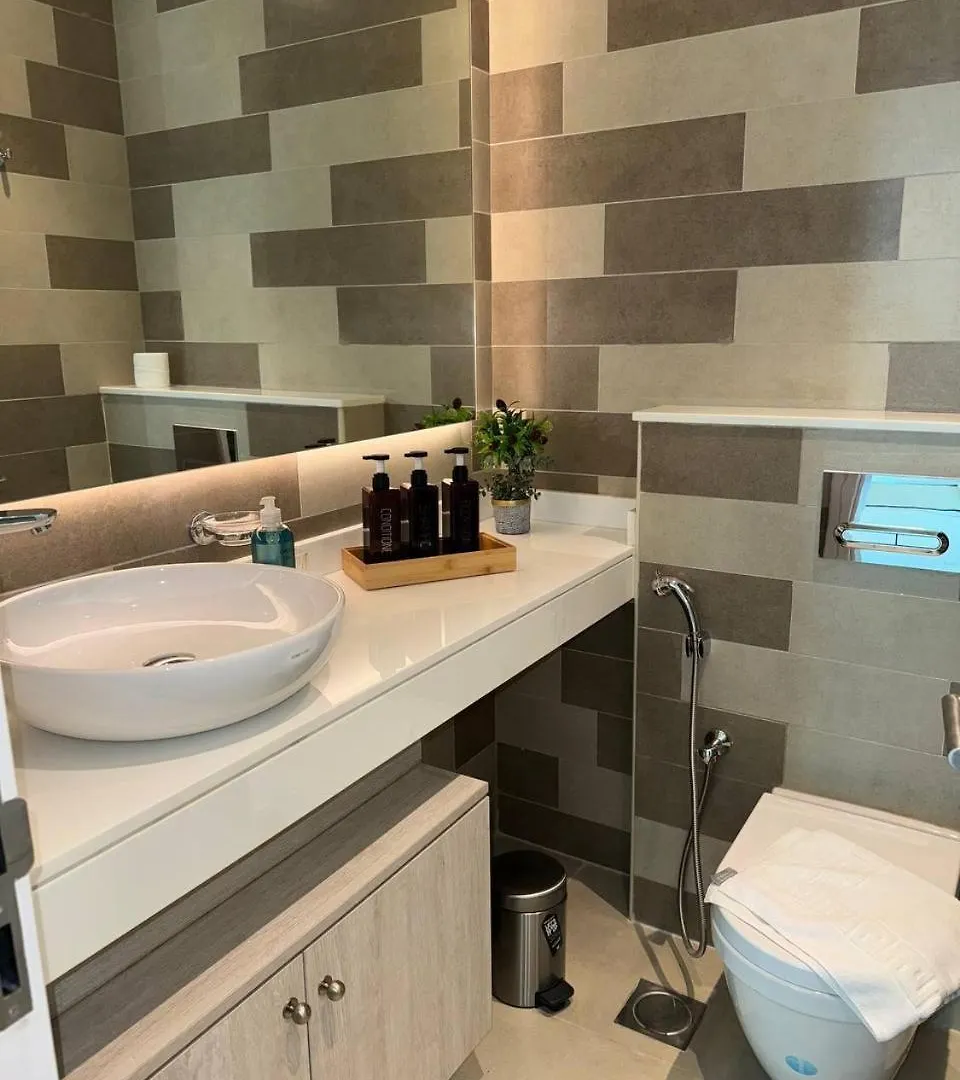 Luxury Sea View 5 Star One Bedroom-Seven Hotel & Apartment - West Beach At The Palm Jumeirah -Privet Beach Dubai
